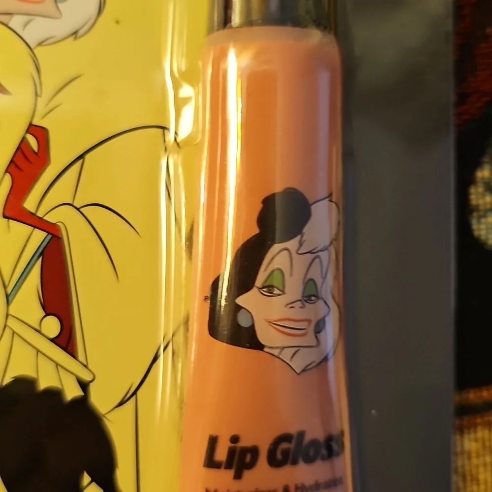 Disney Villains lip gloss glitter shimmer new ✨️